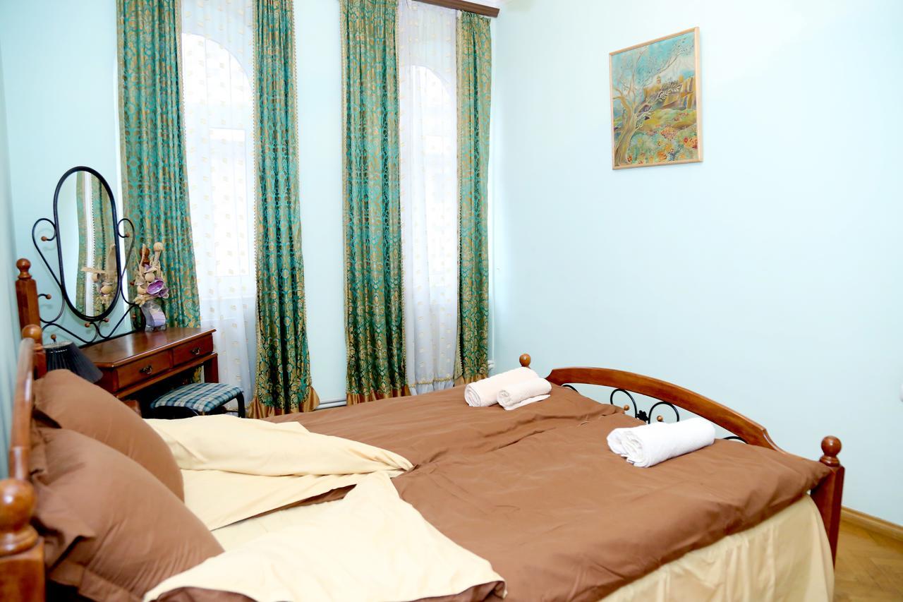 Apartment On 11 Amiryan Street Jerevan Buitenkant foto